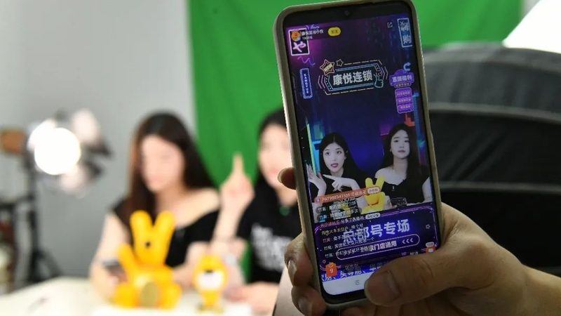 家庭日常保洁服务通常包括以下几个方面：